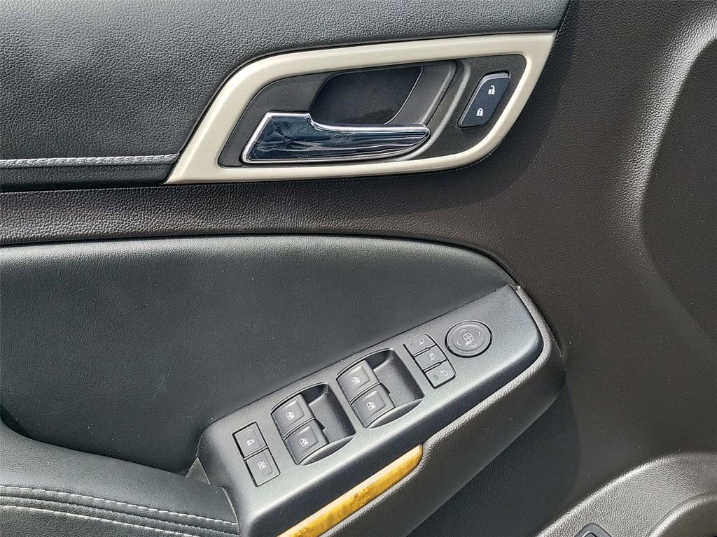 Certified 2016 GMC Yukon Denali w/ Open Road Package image 16