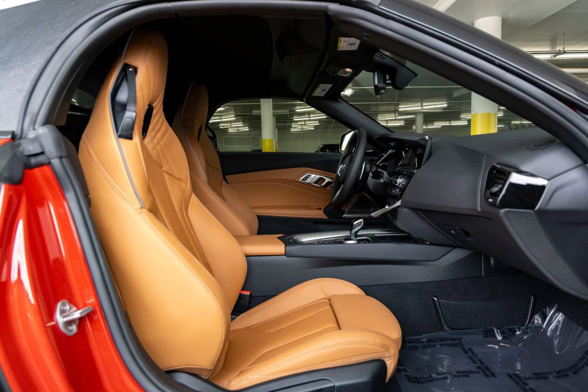 New 2026 BMW Z4 sDrive30i w/ Driving Assistance Package RWD image 24