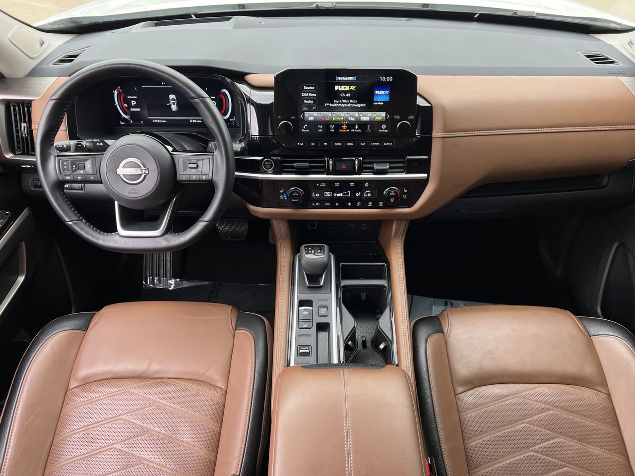 Certified 2024 Nissan Pathfinder Platinum FWD image 7