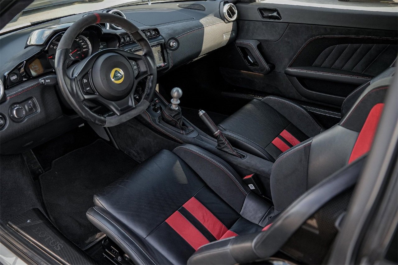 Used 2021 Lotus Evora image 17