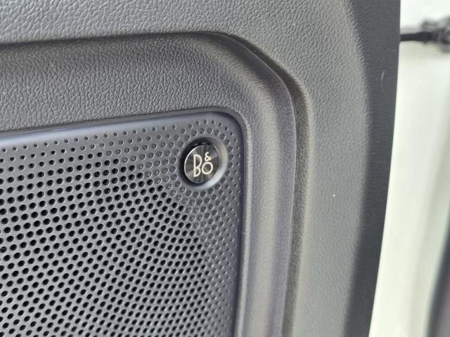 New 2024 Ford Escape SE w/ PHEV Premium Package image 16