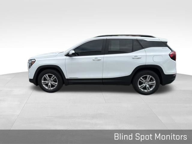 Used 2023 GMC Terrain SLE w/ Driver Convenience Package FWD image 9