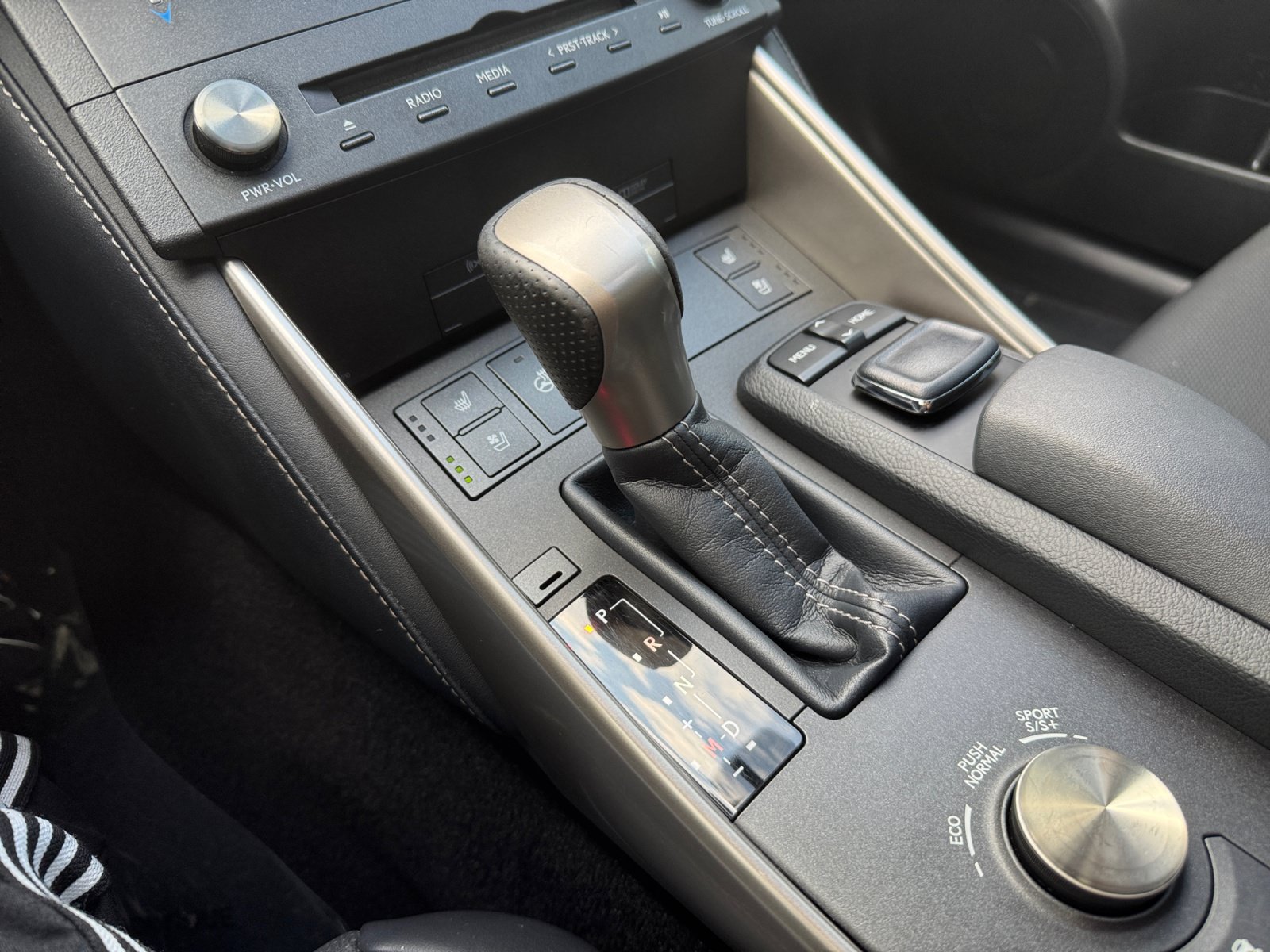 Used 2015 Lexus IS 350 AWD w/ F-Sport Package image 22
