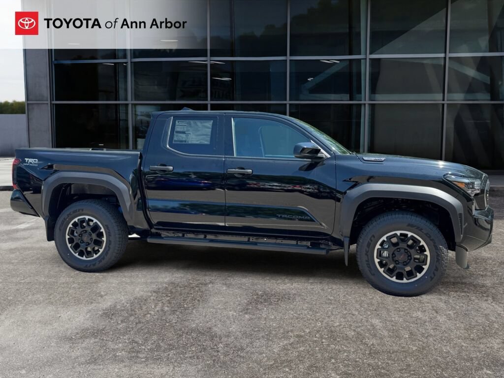 New 2026 Toyota Tacoma TRD Off-Road AWD/4WD image 11