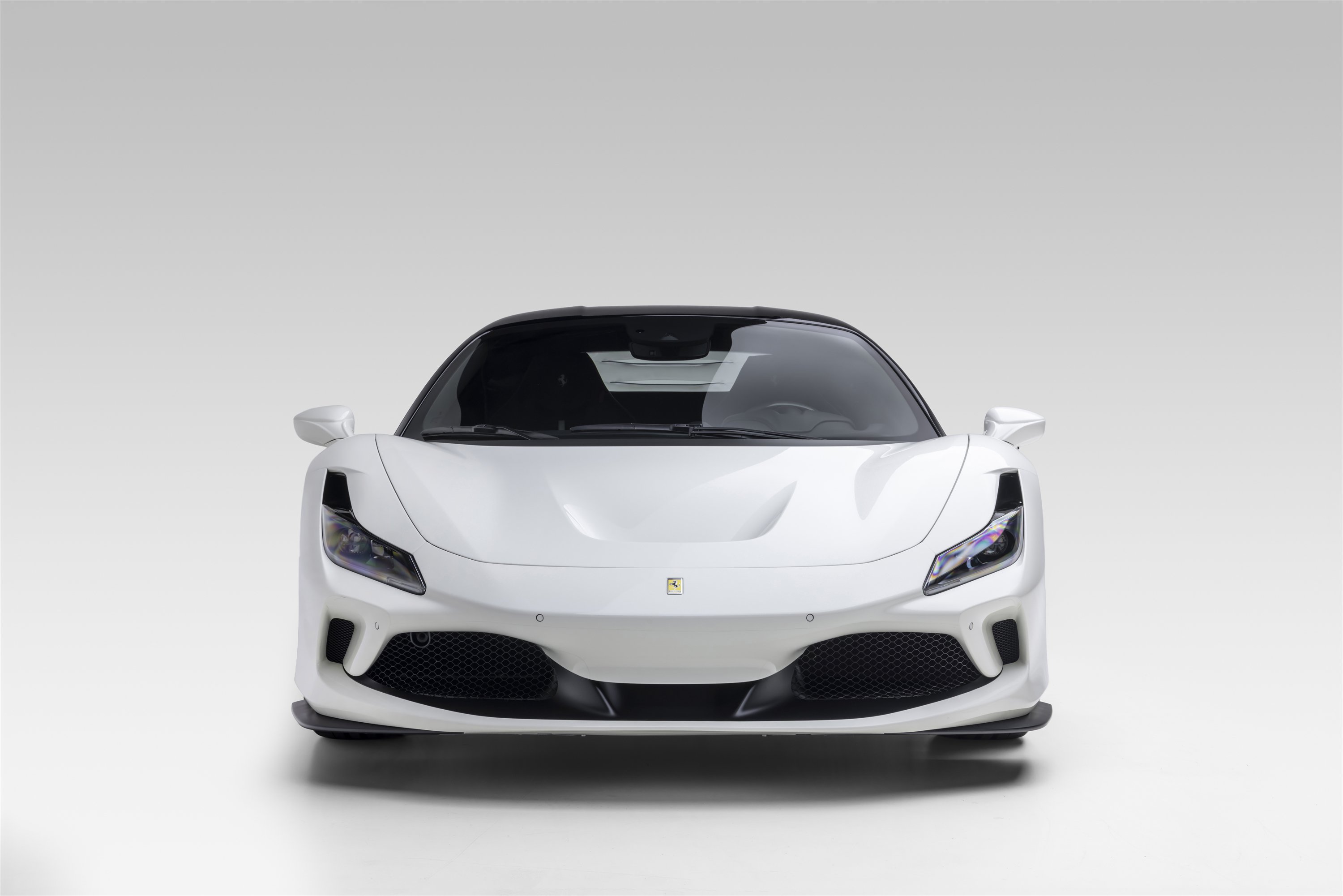 Certified 2022 Ferrari F8 Tributo RWD image 7
