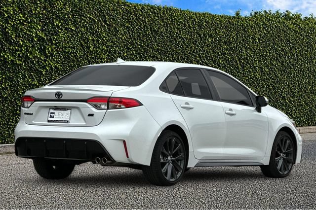 Used 2025 Toyota Corolla SE FWD image 4