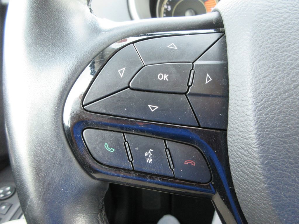 Used 2021 Jeep Cherokee Latitude Plus image 24