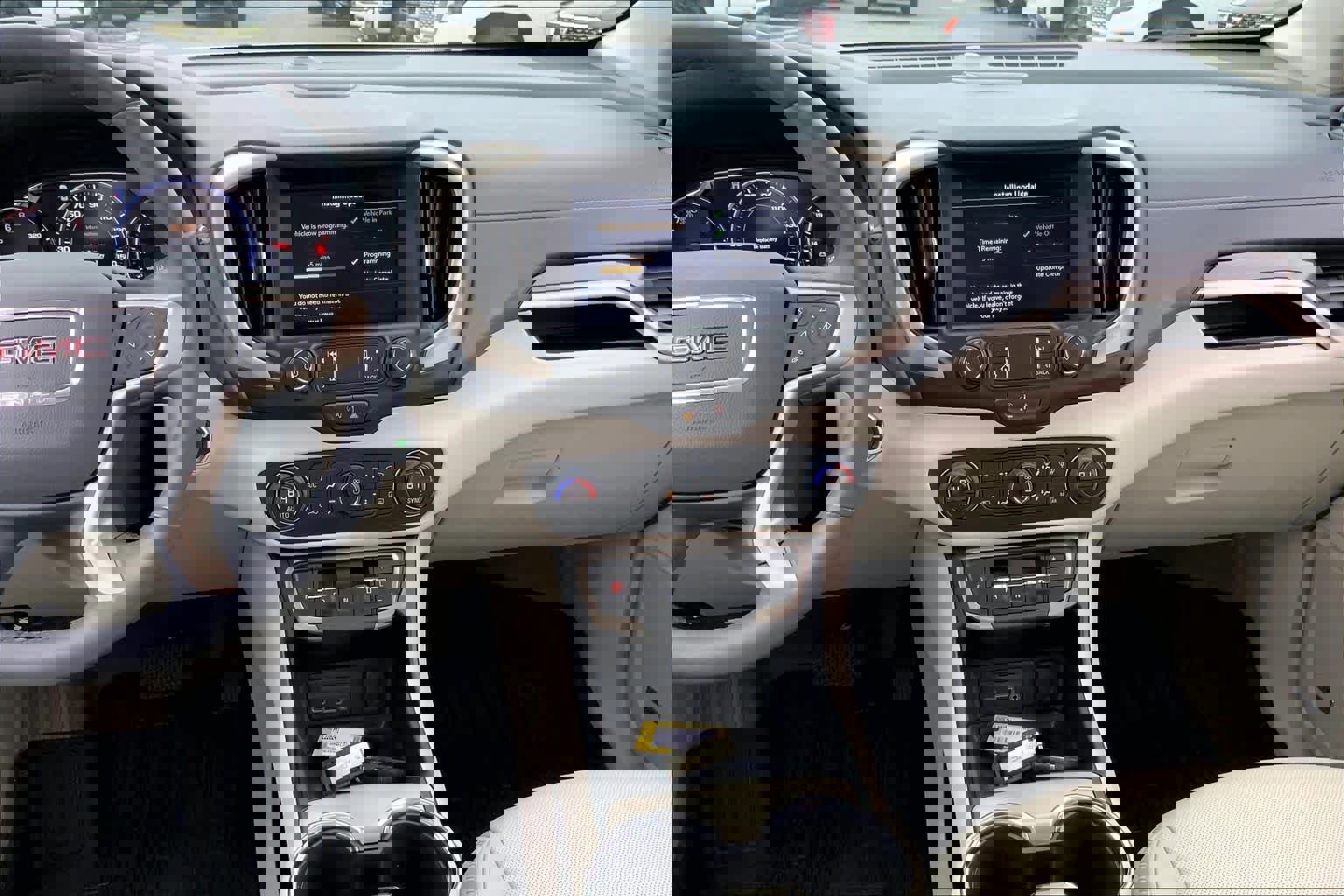 Used 2023 GMC Terrain Denali image 7