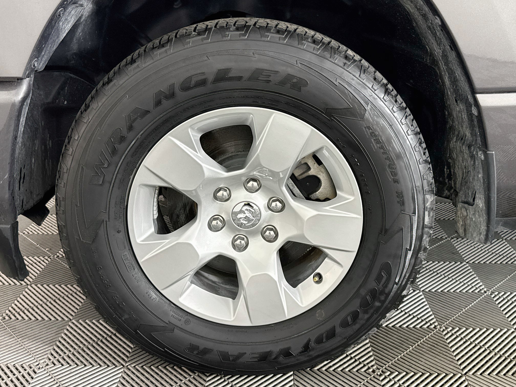 Used 2023 RAM 1500 Big Horn RWD image 59