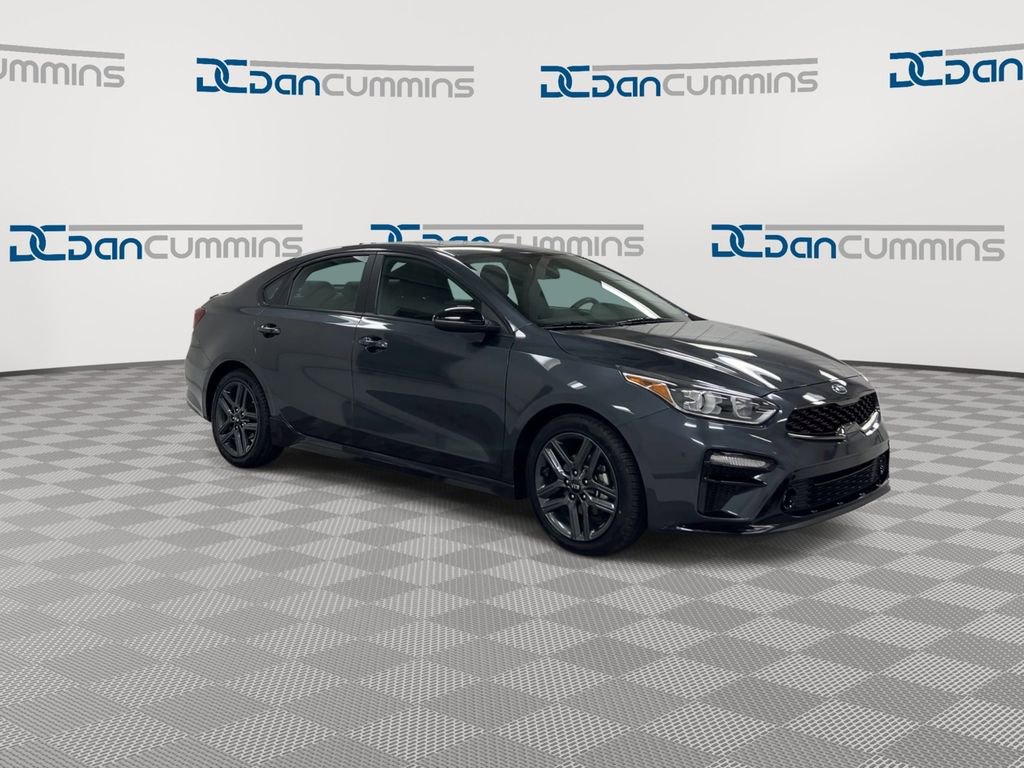 Used 2021 Kia Forte GT-Line w/ GT-Line Premium Package FWD image 2