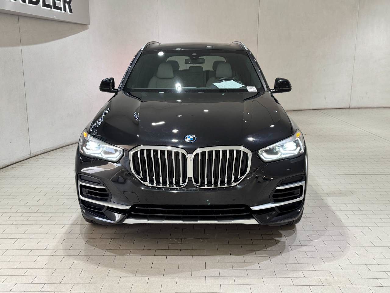 Certified 2023 BMW X5 xDrive45e w/ Climate Comfort Package AWD/4WD image 11