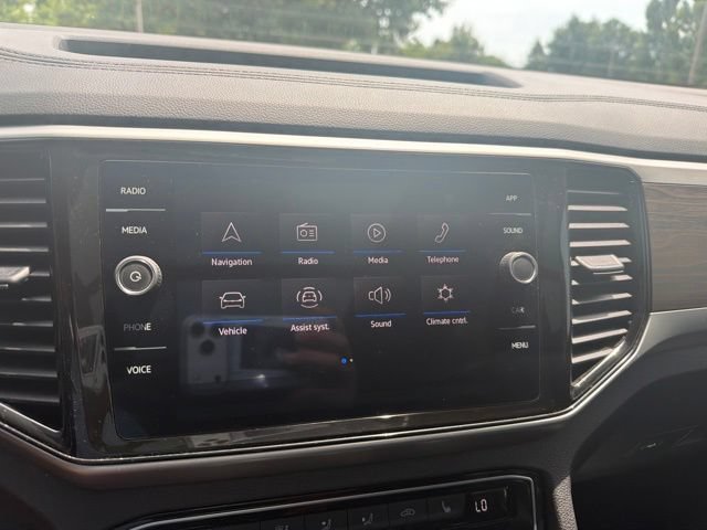 Used 2023 Volkswagen Atlas SE w/ Panoramic Sunroof Package AWD/4WD image 16