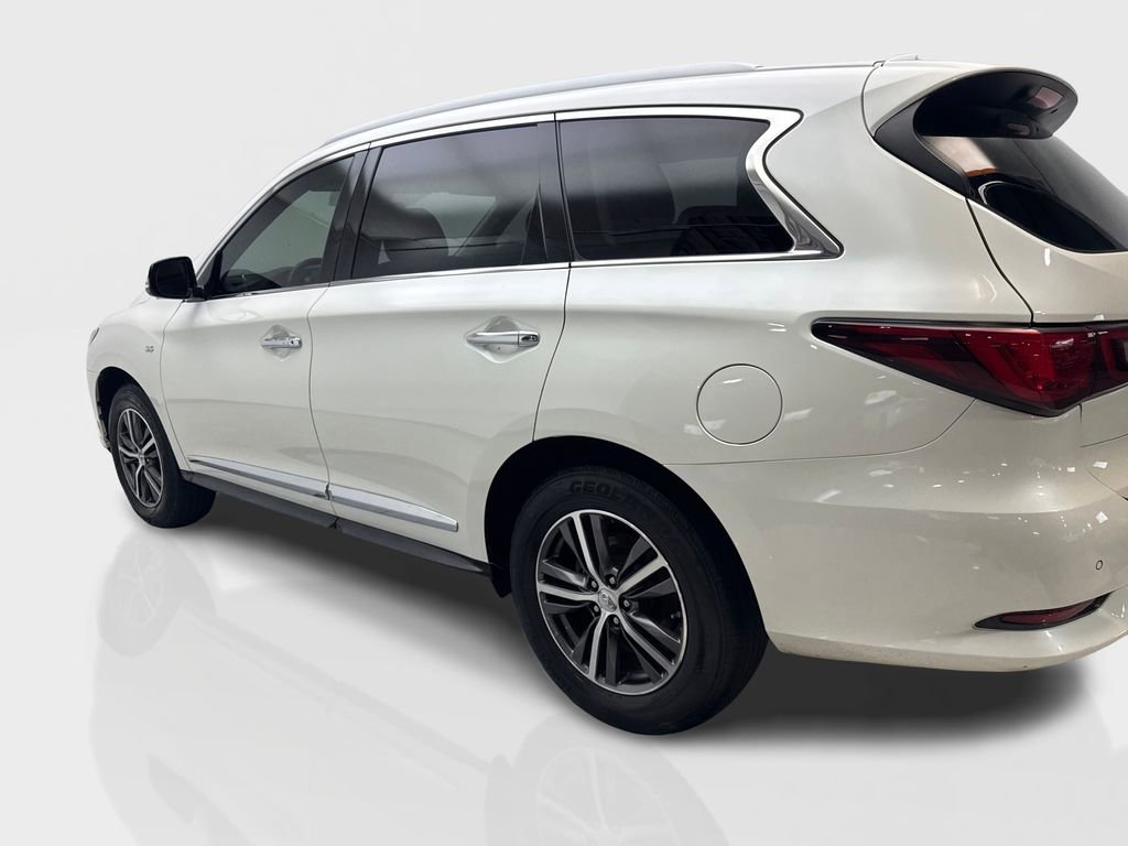 Used 2019 INFINITI QX60 Luxe w/ Essential Package image 14