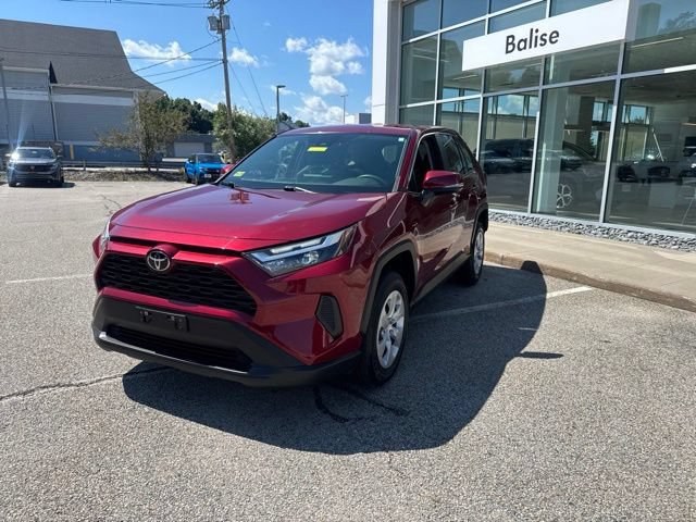 Used 2024 Toyota RAV4 LE AWD/4WD image 7