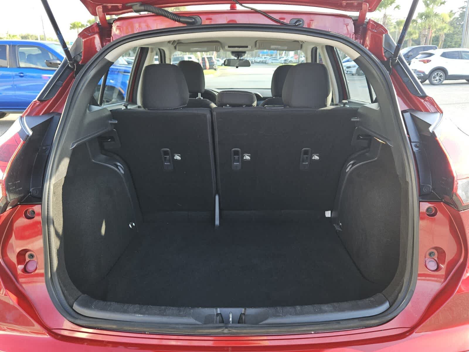 Used 2021 Nissan Kicks SV FWD image 6