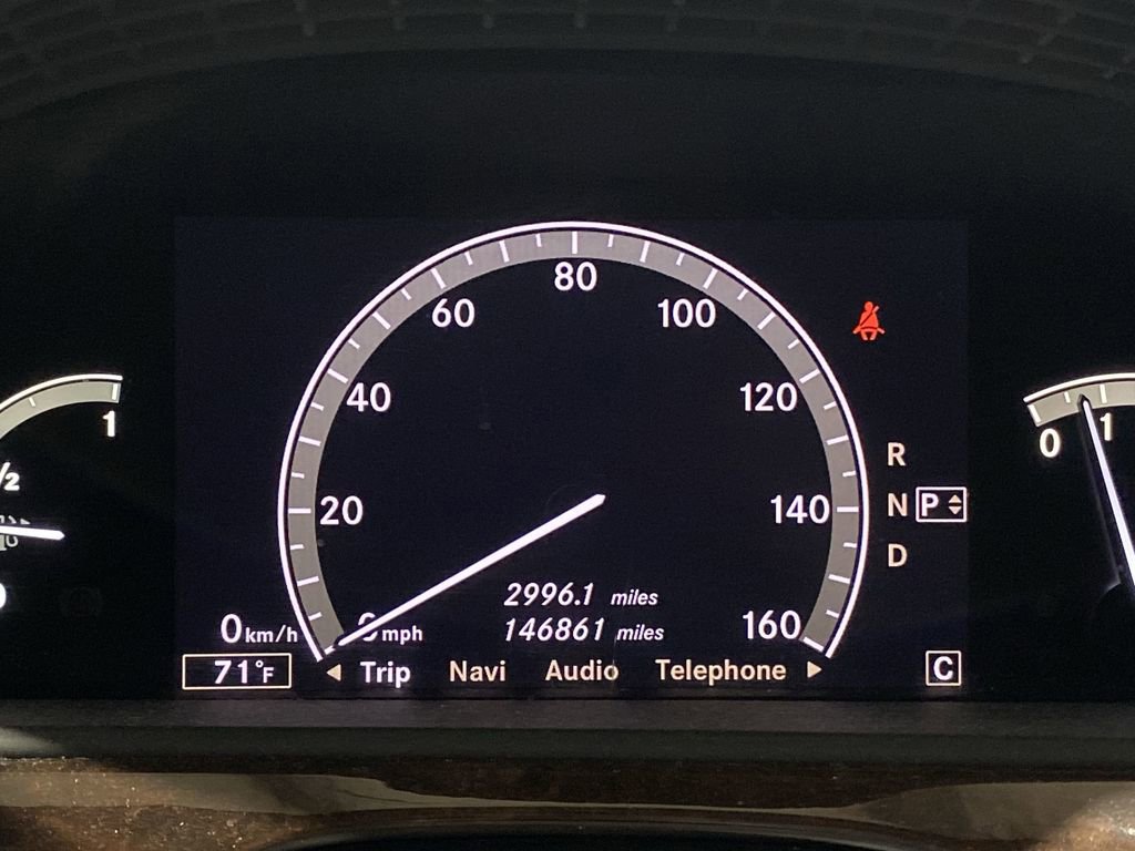 Used 2009 Mercedes-Benz S 550 4MATIC w/ Sport Pkg image 11