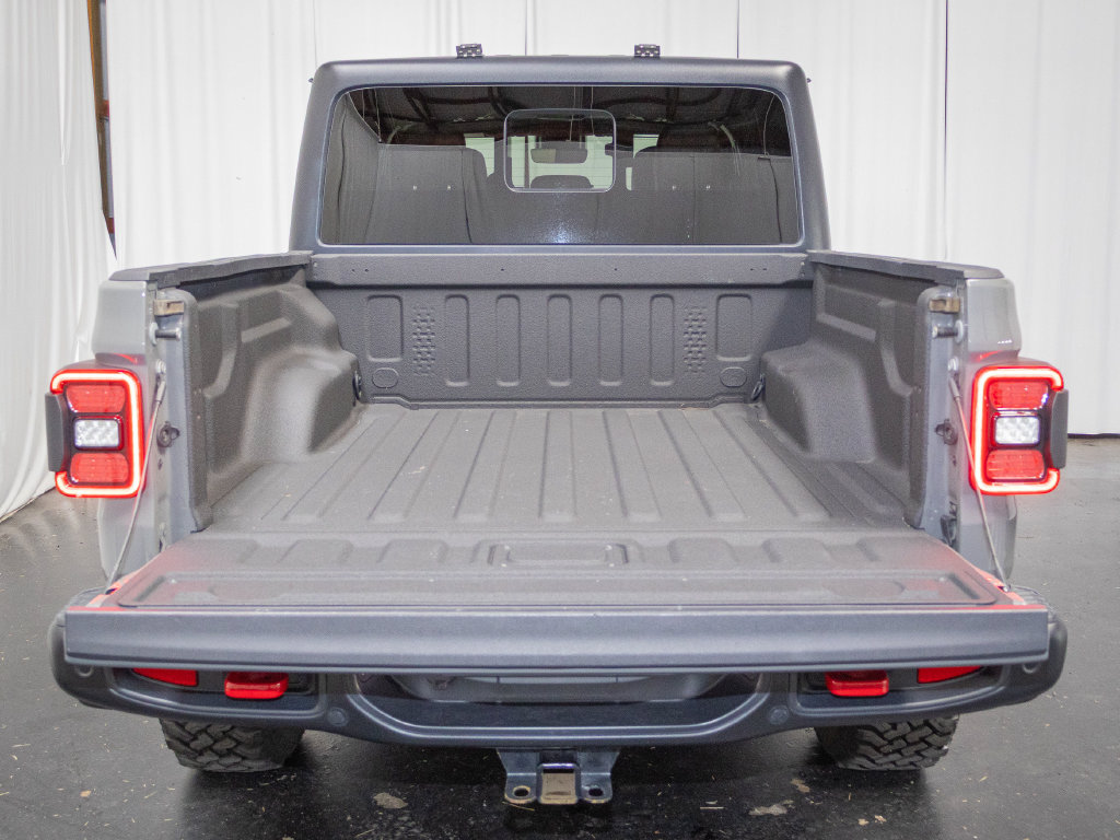 Used 2022 Jeep Gladiator Rubicon w/ LED Lighting Group AWD/4WD image 4