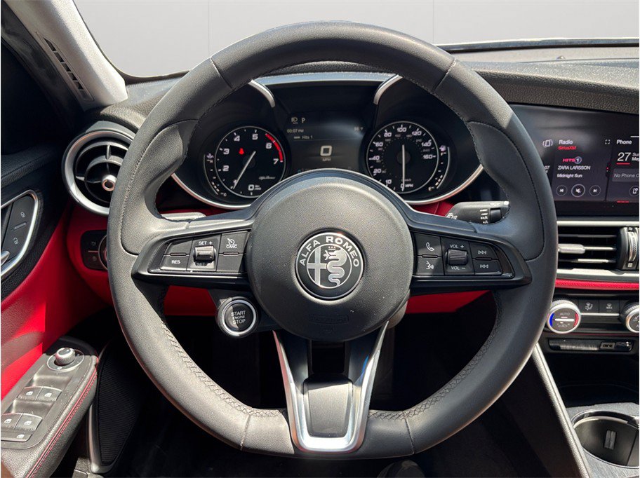 Used 2021 Alfa Romeo Giulia Sprint w/ Sun & Sound Package RWD image 23