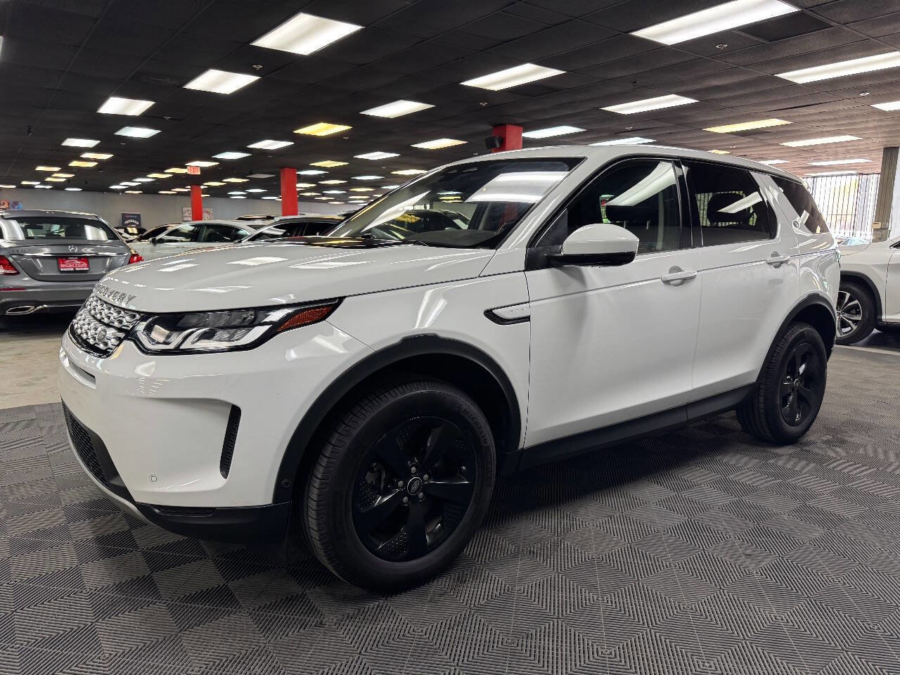 Used 2021 Land Rover Discovery Sport S image 7