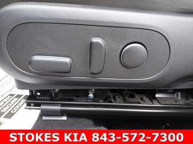 Used 2024 Hyundai Kona SEL w/ Convenience Package image 22