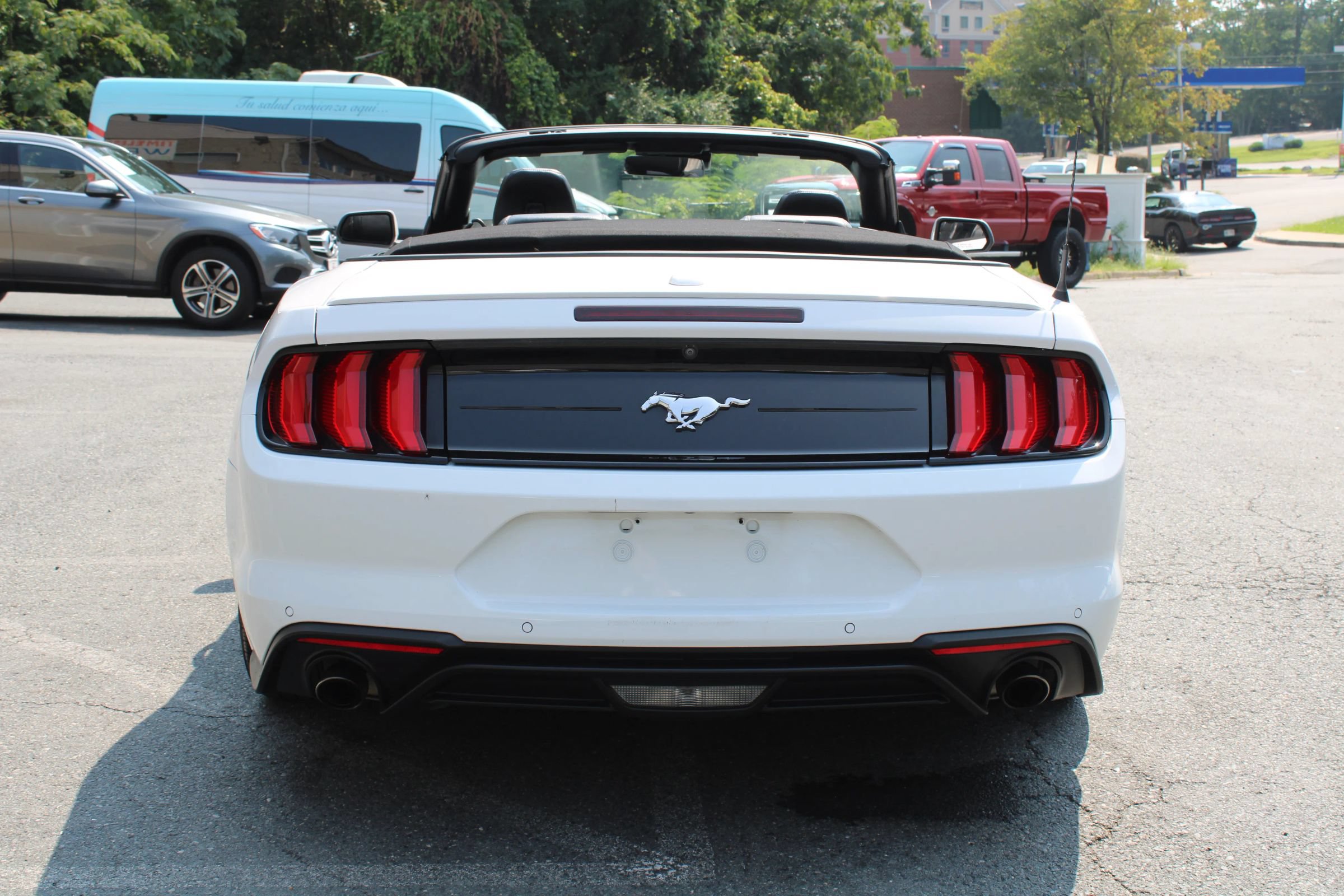 Used 2022 Ford Mustang Premium RWD image 27
