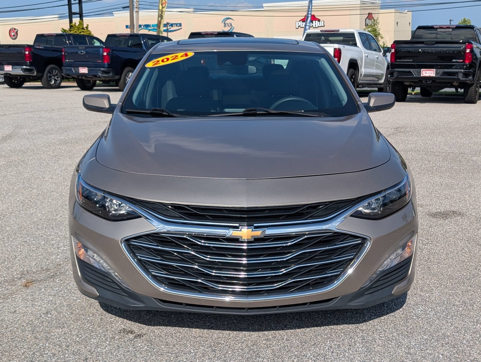 Used 2024 Chevrolet Malibu LT FWD image 8