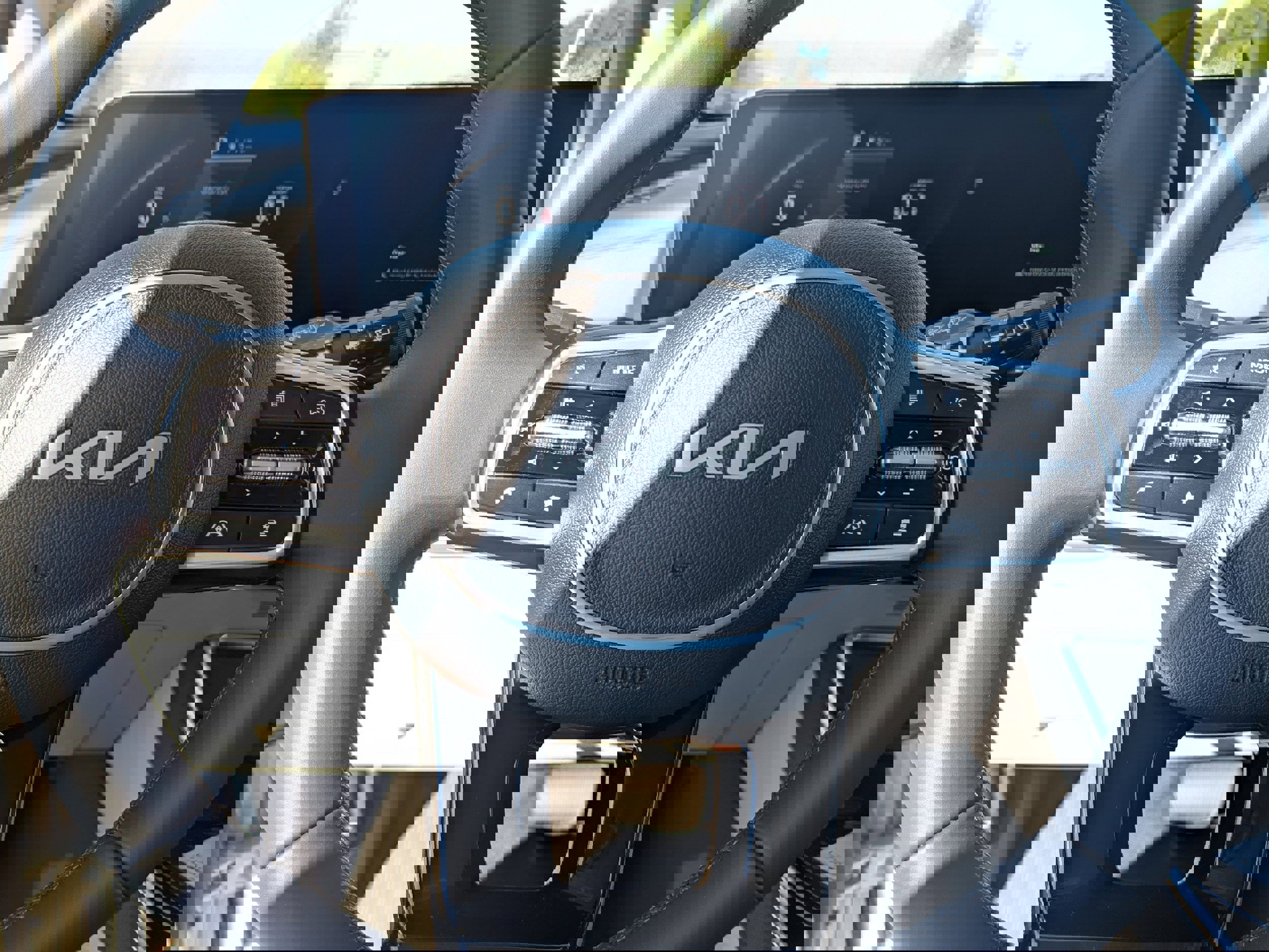 New 2026 Kia Carnival EX image 13