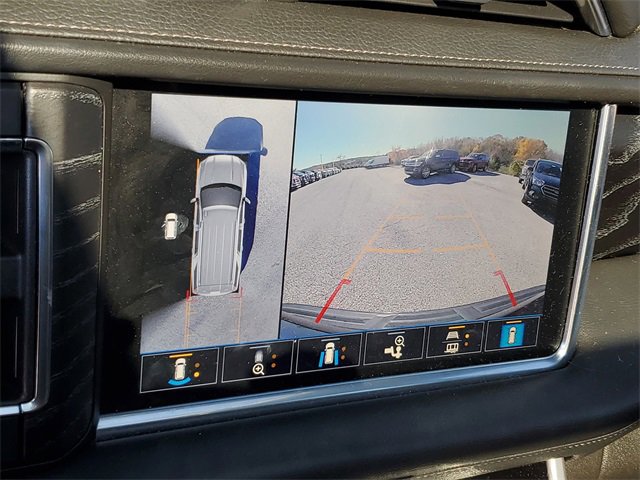 Used 2021 GMC Yukon XL Denali image 18