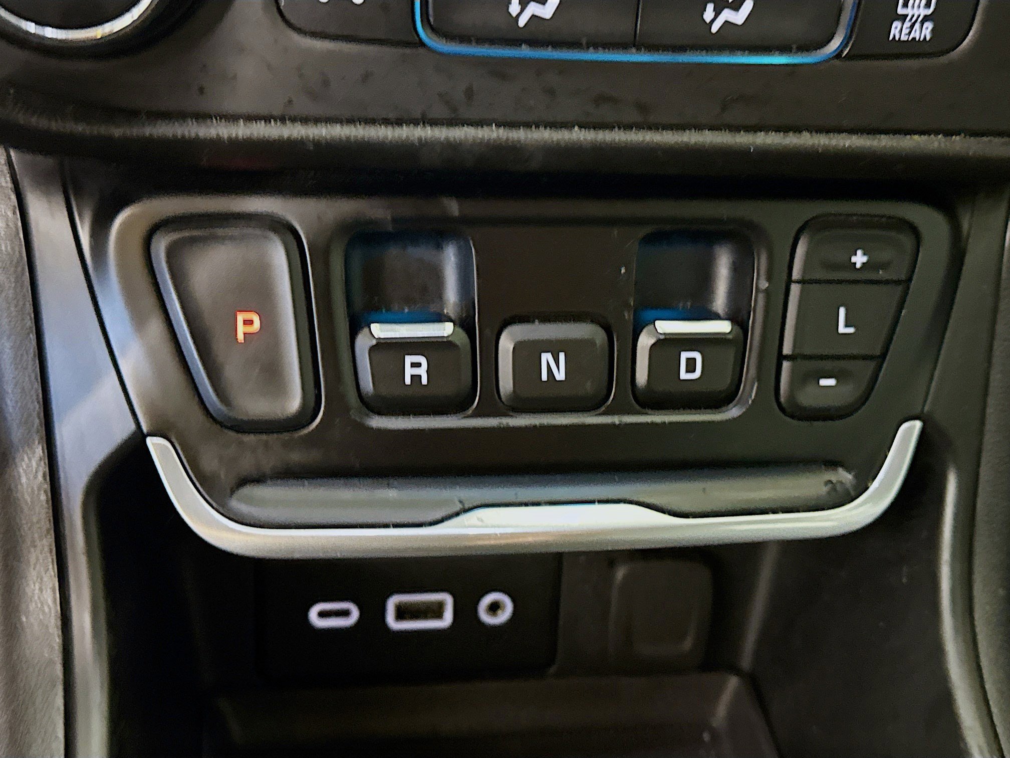 Used 2020 GMC Terrain SLE image 20