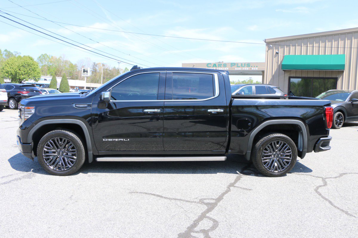 Used 2022 GMC Sierra 1500 Denali Ultimate image 2