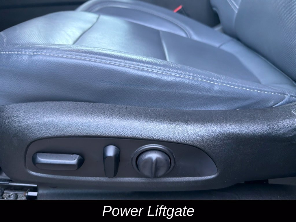 Used 2020 Chevrolet Traverse Premier AWD/4WD image 18