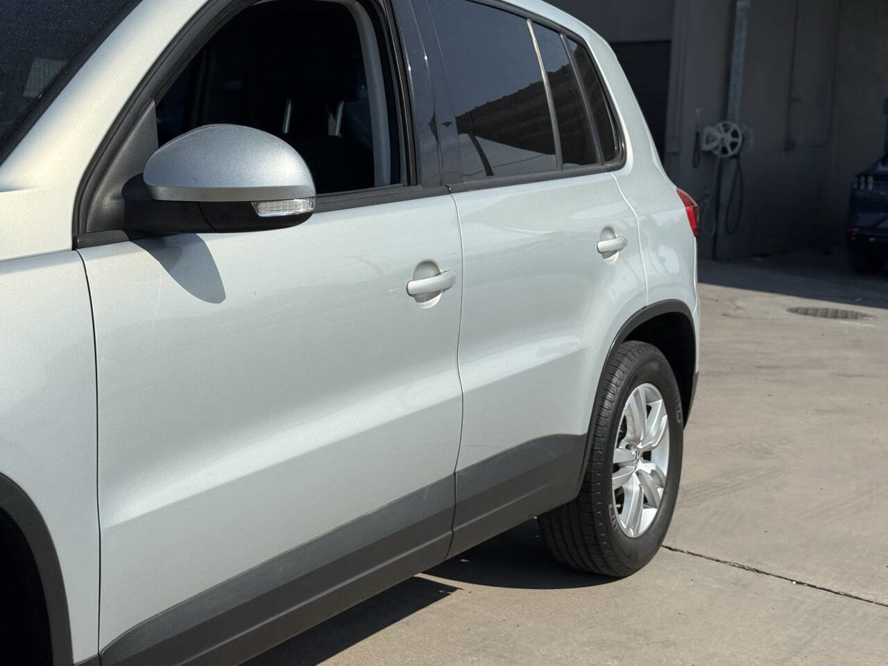 Used 2012 Volkswagen Tiguan S FWD image 10