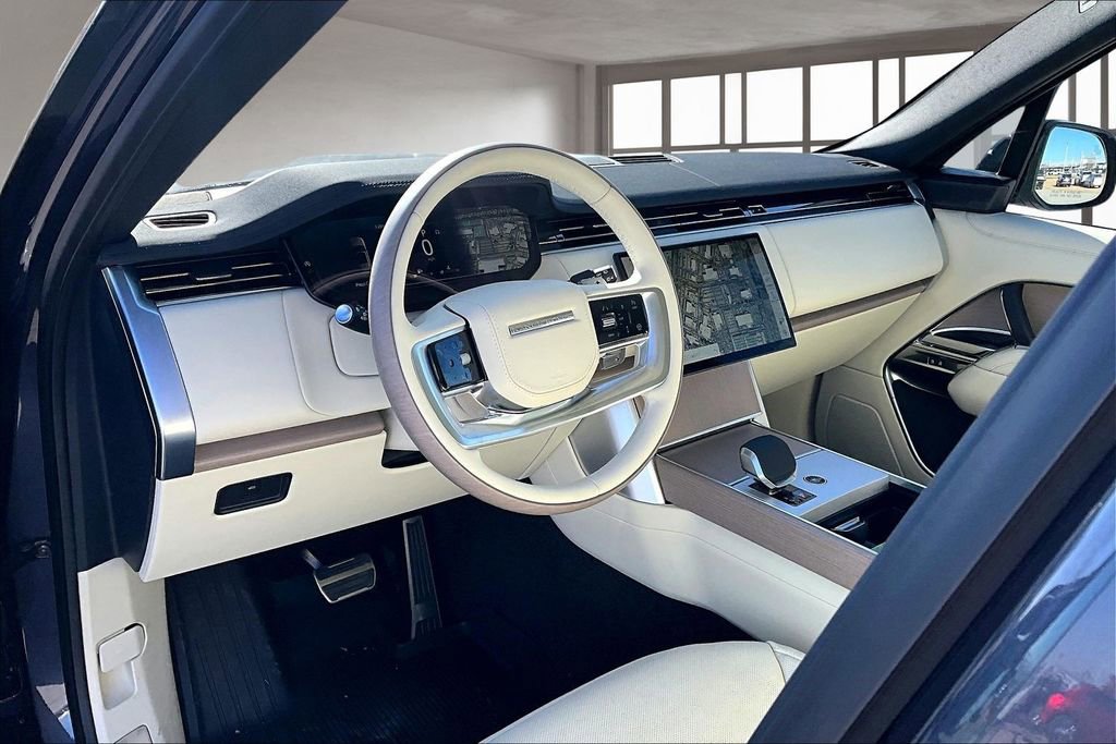 New 2026 Land Rover Range Rover SE image 6