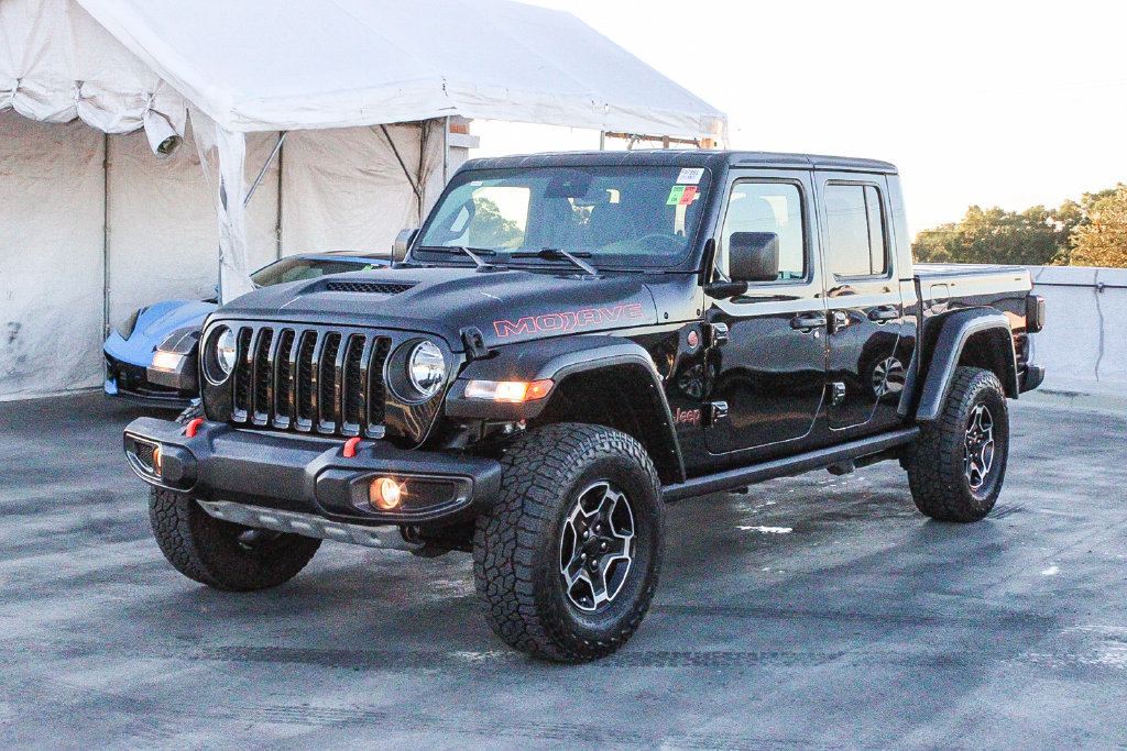 Used 2023 Jeep Gladiator Mojave w/ Safety Group AWD/4WD image 4