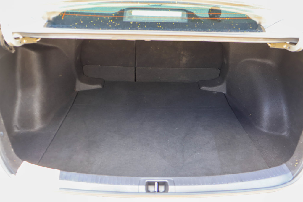 Used 2025 Toyota Corolla LE FWD image 27
