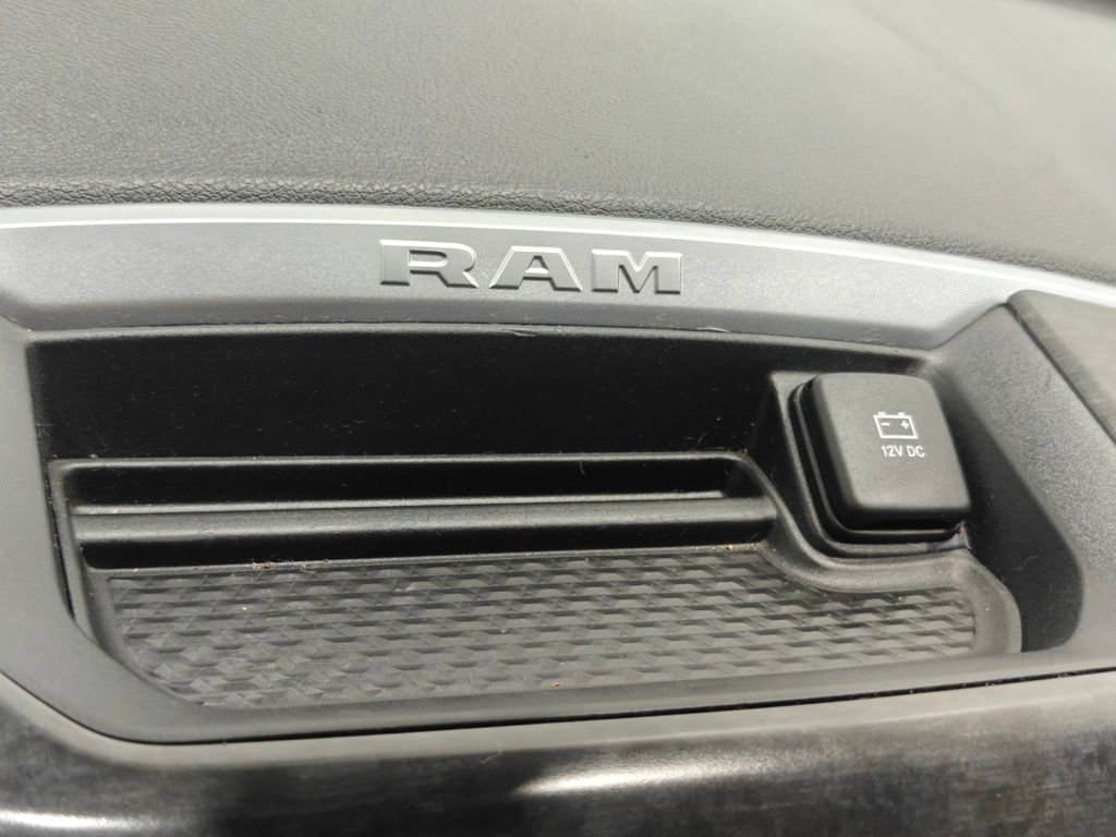 Used 2024 RAM 3500 Big Horn AWD/4WD image 43