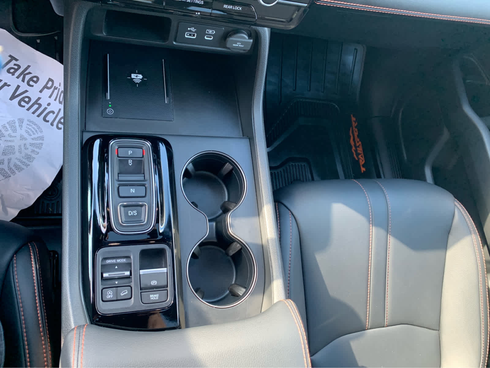 Used 2023 Honda Pilot TrailSport image 19