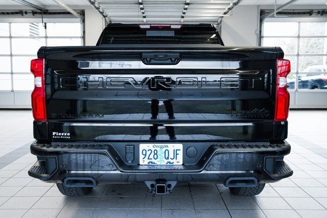 Used 2025 Chevrolet Silverado 1500 High Country w/ Midnight Edition image 5