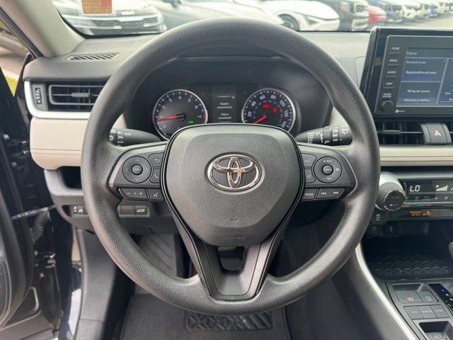 Used 2022 Toyota RAV4 XLE w/ Convenience Package FWD image 24