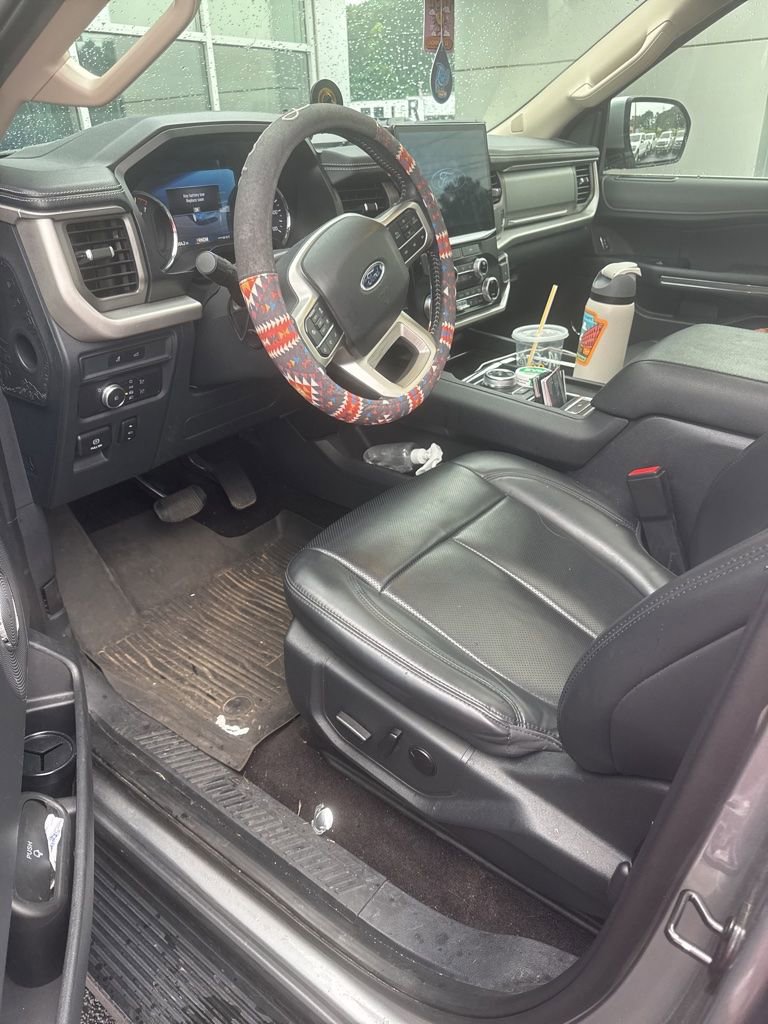 Used 2022 Ford Expedition Max XLT RWD image 7