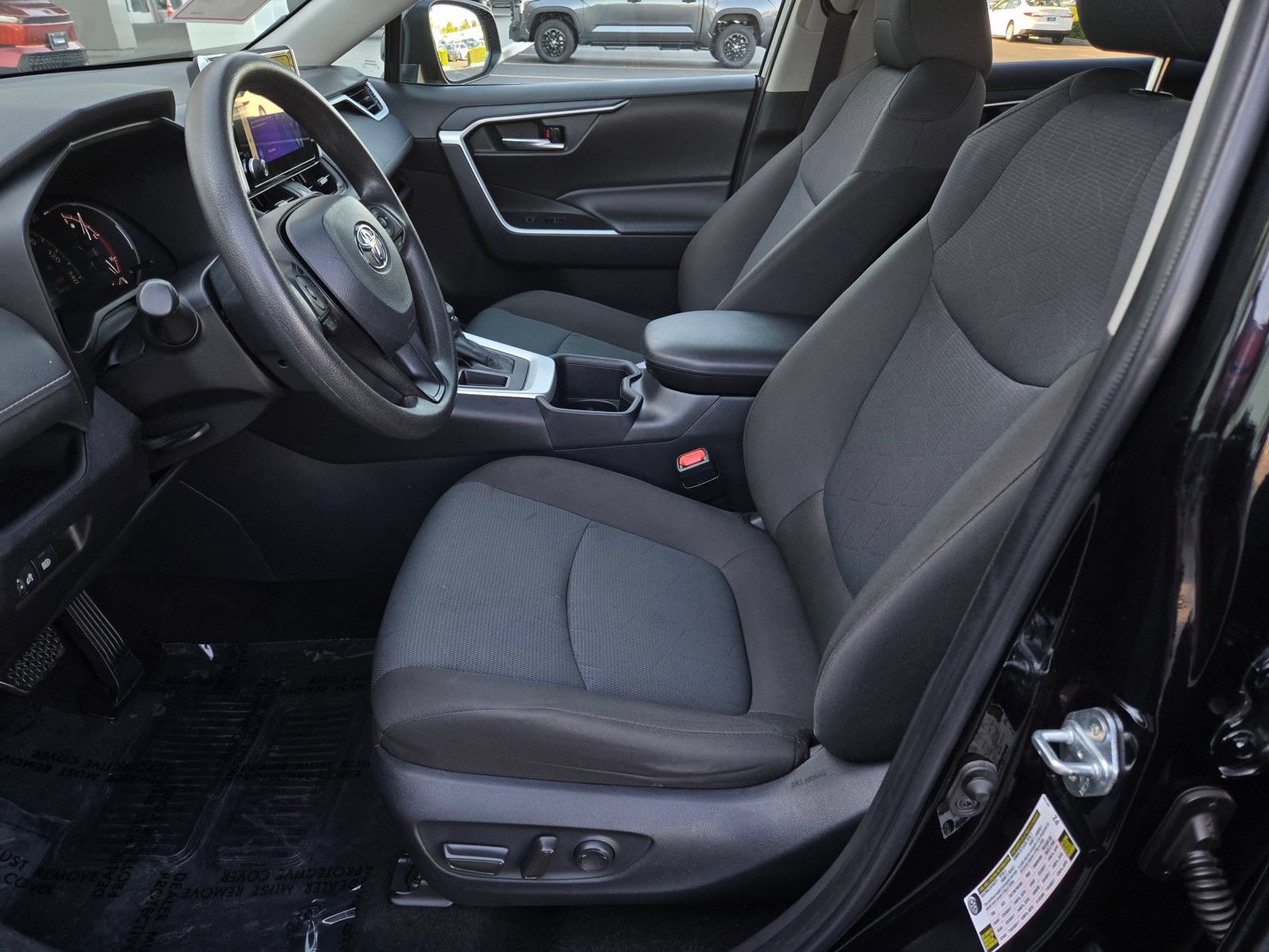 Certified 2025 Toyota RAV4 XLE FWD image 15