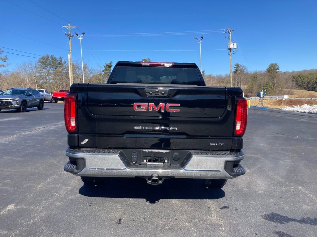 Used 2024 GMC Sierra 1500 SLT AWD/4WD image 9