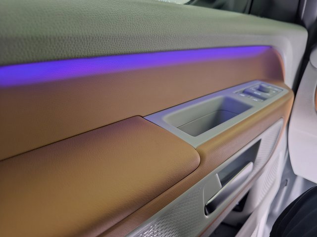 New 2025 Volkswagen ID. Buzz 1st Edition image 51