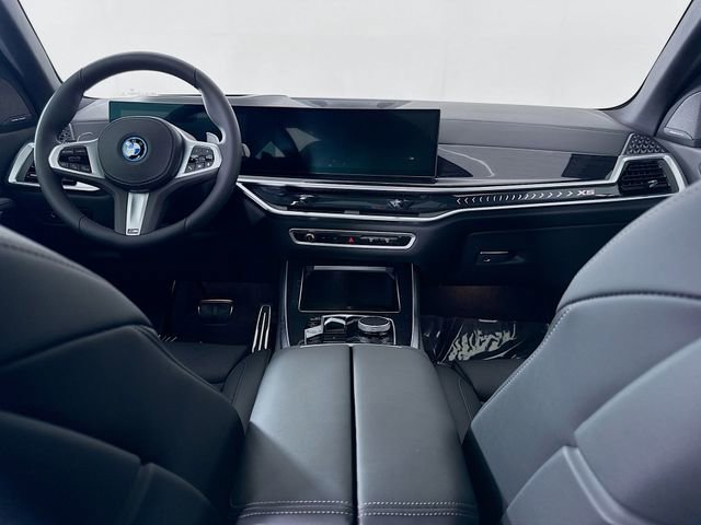 Used 2026 BMW X5 xDrive50e w/ M Sport Package image 24