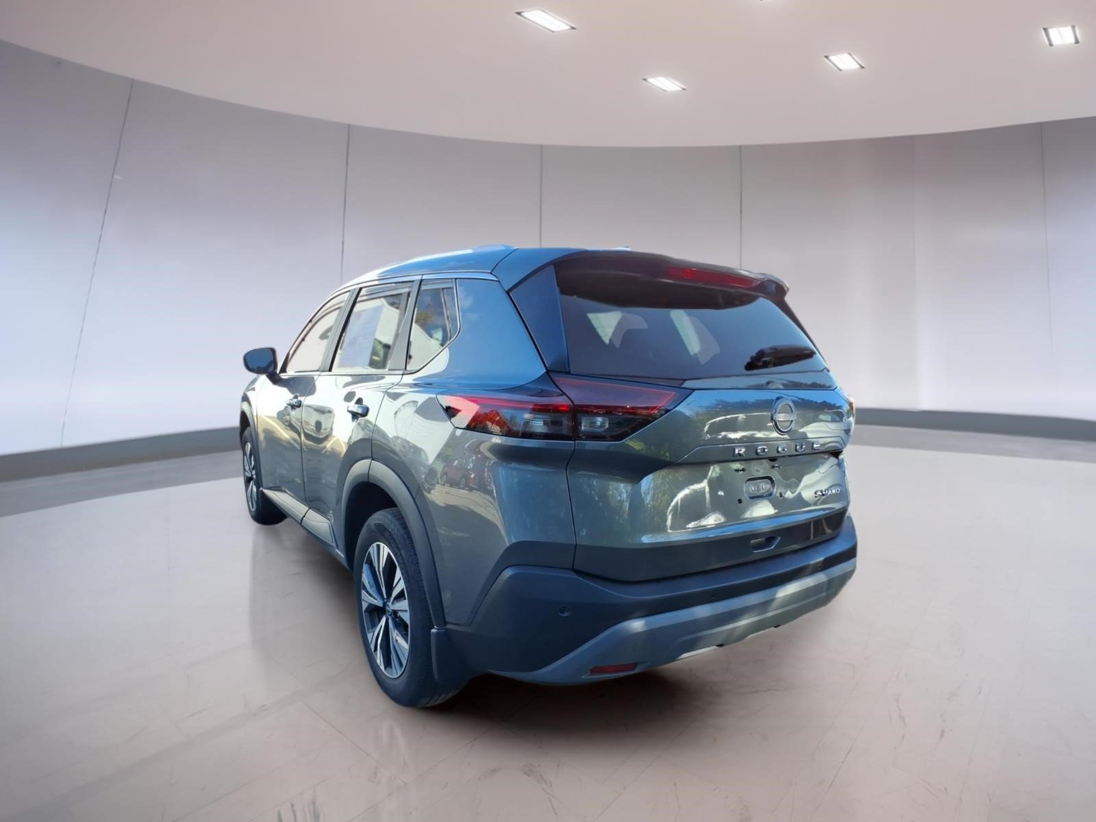 Used 2023 Nissan Rogue SV w/ SV Premium B Package AWD/4WD image 3