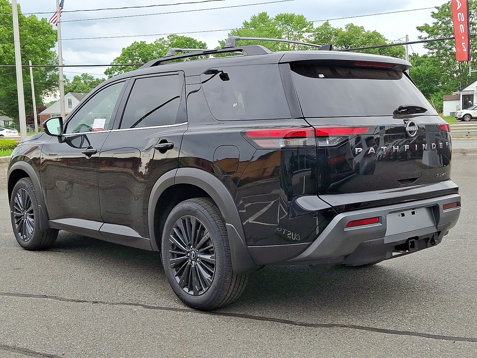 New 2026 Nissan Pathfinder SL w/ SL Premium Package AWD/4WD image 3