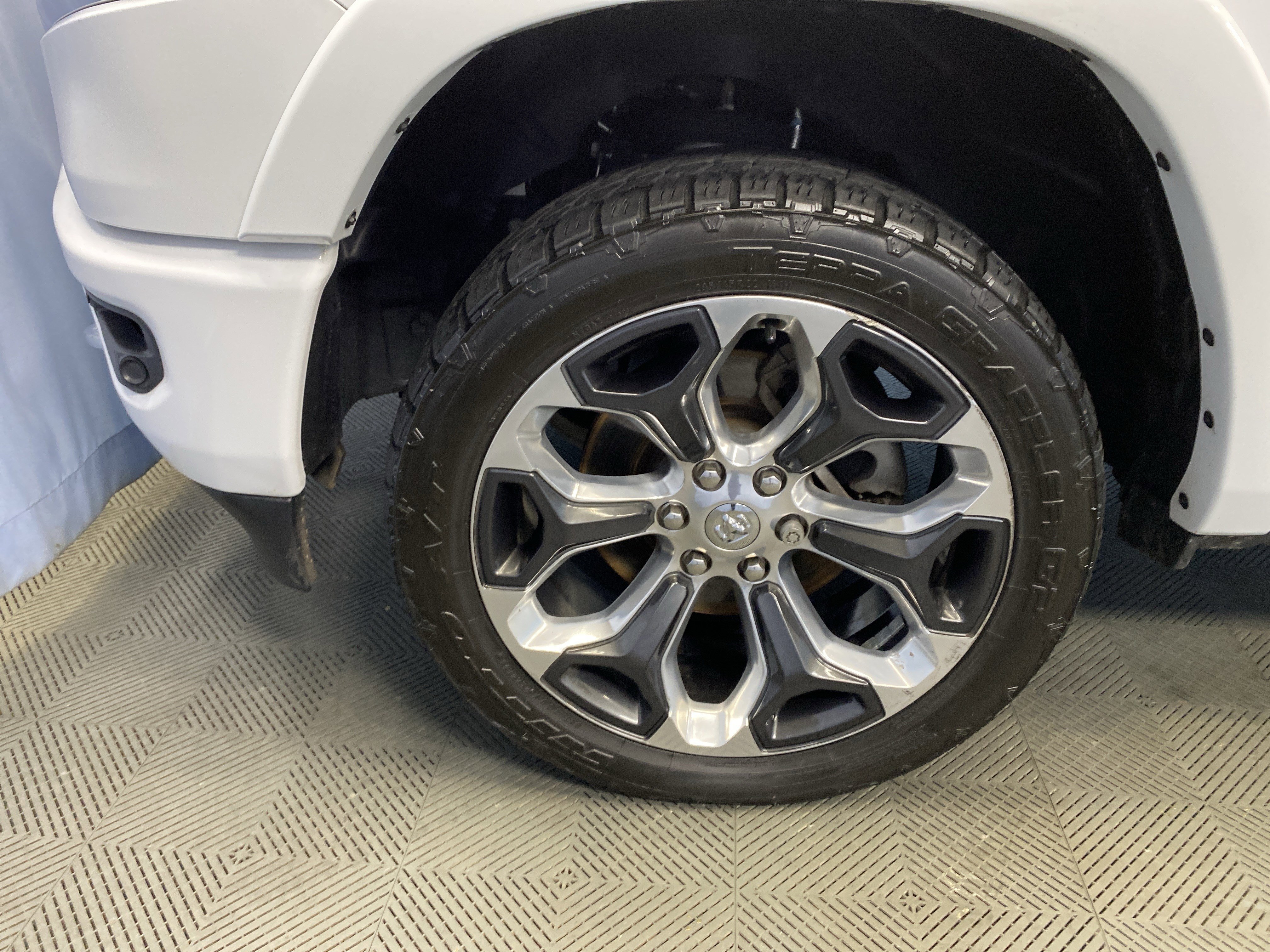 Certified 2023 RAM 1500 Limited w/ Body Color Bumper Group image 51