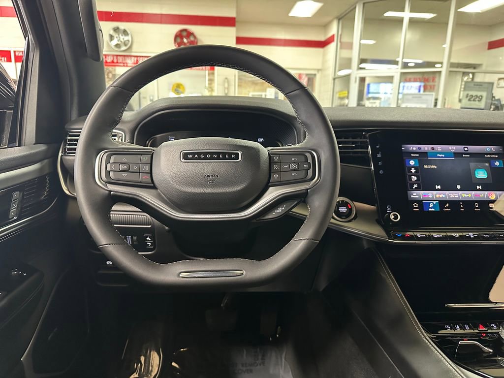 Used 2023 Jeep Wagoneer Series II AWD/4WD image 16
