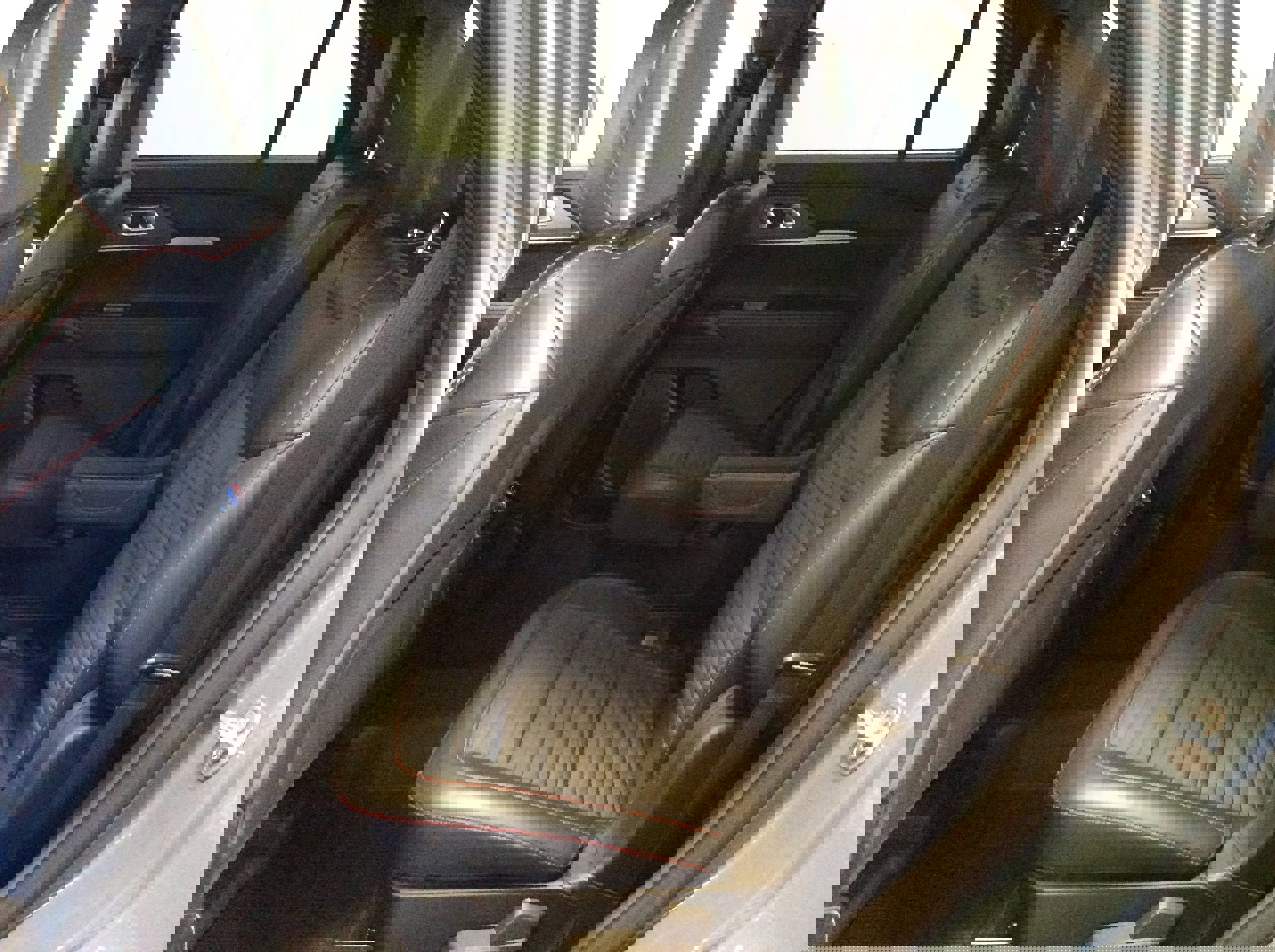 Used 2025 Ford Explorer ST-Line image 34