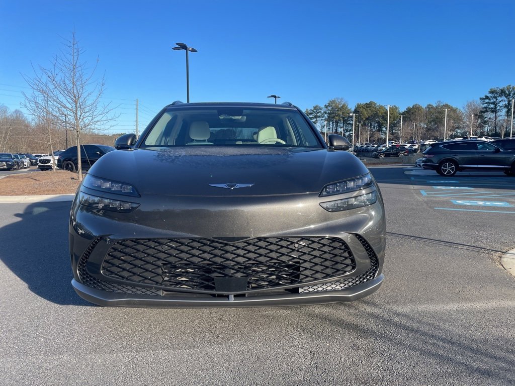 Used 2024 Genesis GV60 RWD image 3